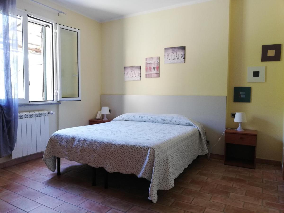 Locanda Ca De Rusitta Vezzi Portio Bagian luar foto
